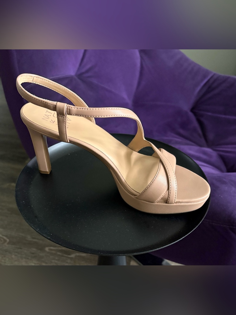 NATURALIZER Nude Strappy Slingback Platform Heel size 8.5M